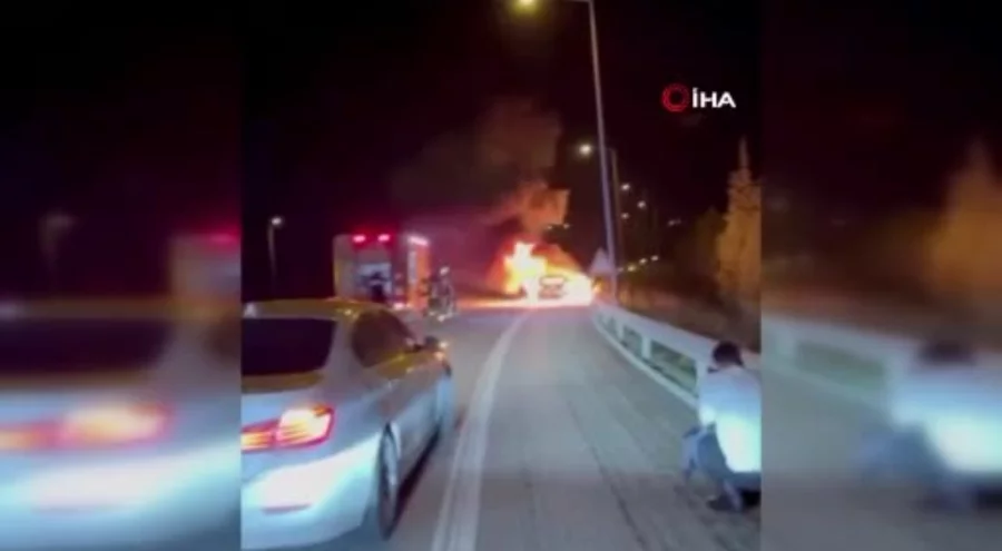 Bursa'da seyir halindeki otomobil alev topuna döndü