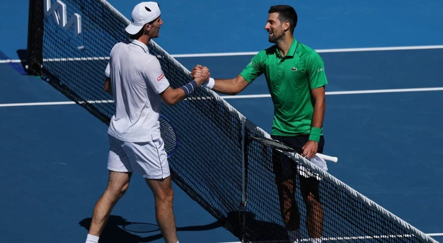 Novak Djokovic, Avustralya Açık'ta 3. tura yükseldi