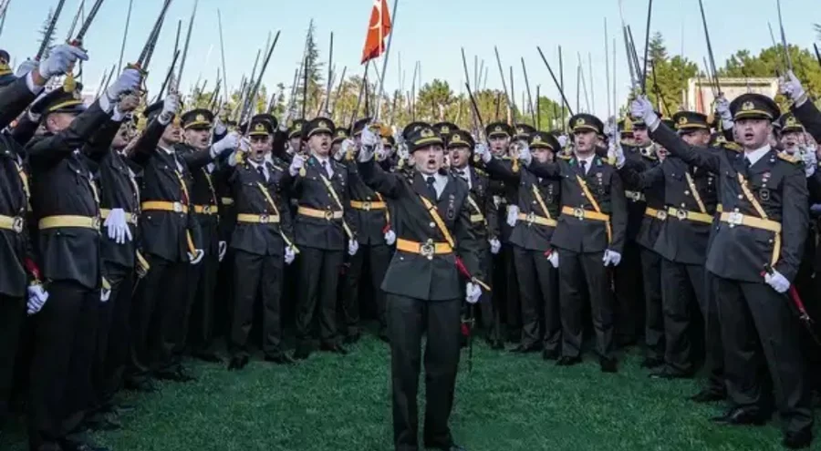 İhraç edilen bir teğmen hakkında daha karar açıklandı