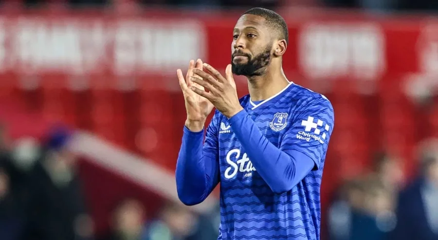 Everton cephesinden Beto için açıklama!