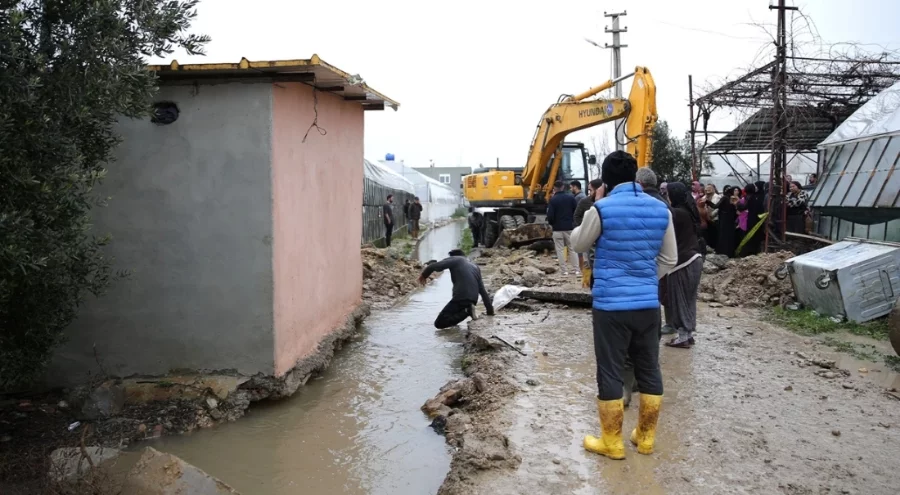 Kanala düşen 3 yaşındaki çocuk hayatını kaybetti