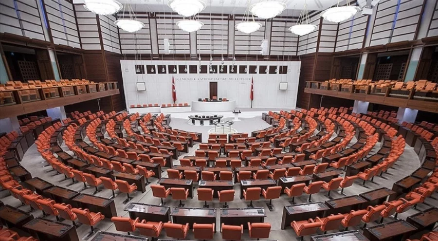 TBMM gündemi: Süreç komisyonunun 'ortak rapor' yazımına devam etmesi bekleniyor