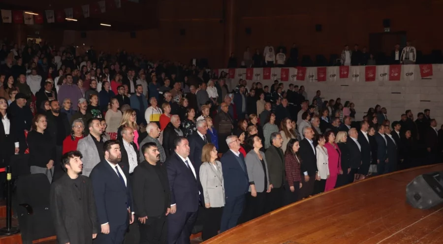 CHP Yıldırım'da gövde gösterisi: Yüzlerce yeni üye partiye katıldı!