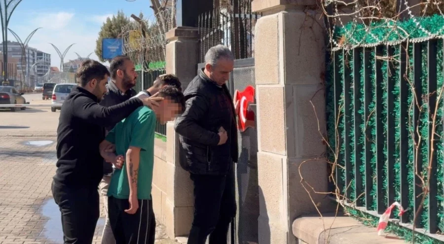 Pompalı tüfekle 15 yaşındaki arkadaşını vuran şahıs tutuklandı