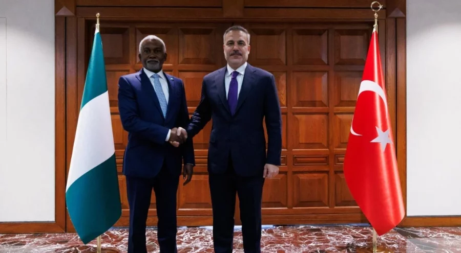 Dışişleri Bakanı Fidan Nijeryalı mevkidaşı ile görüştü