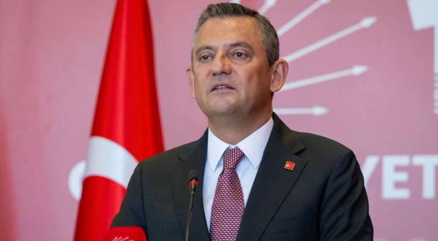 CHP lideri Özgür Özel'den siyasilerle kritik toplantılar: DEM Parti, İYİ Parti ve Yeniden Refah liderleriyle görüşecek