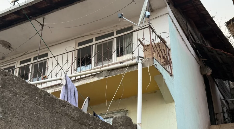 Fayanslar kabarınca AFAD ve polis alarma geçti: Ev tedbiren tahliye edildi
