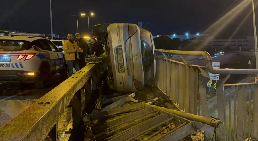 İstanbul Avcılar'da meydana gelen trafik kazasında 2 kişi yaralandı