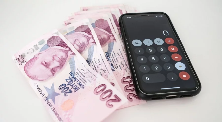 Emekli bayram ikramiyesinde "tek maaş" formülü!