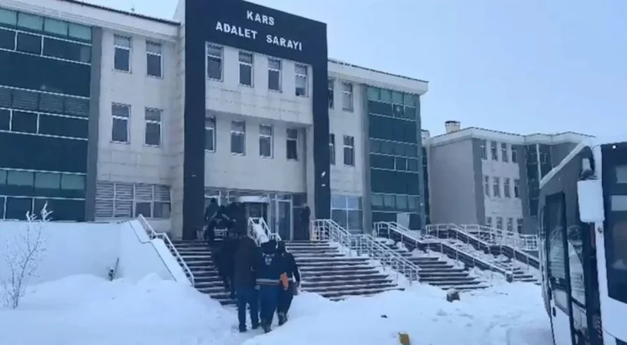 Fuhuş operasyonunda 12 zanlı tutuklandı