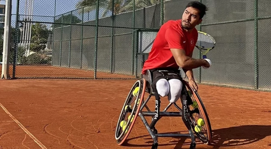 Para tenisçi Ahmet Kaplan, Avustralya Açık'ta Avustralya Açık'ta yarı finale çıktı