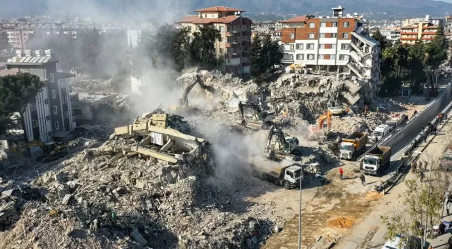 6 Şubat depremlerinin üçüncü yılı: Hatay esnafı zorda...