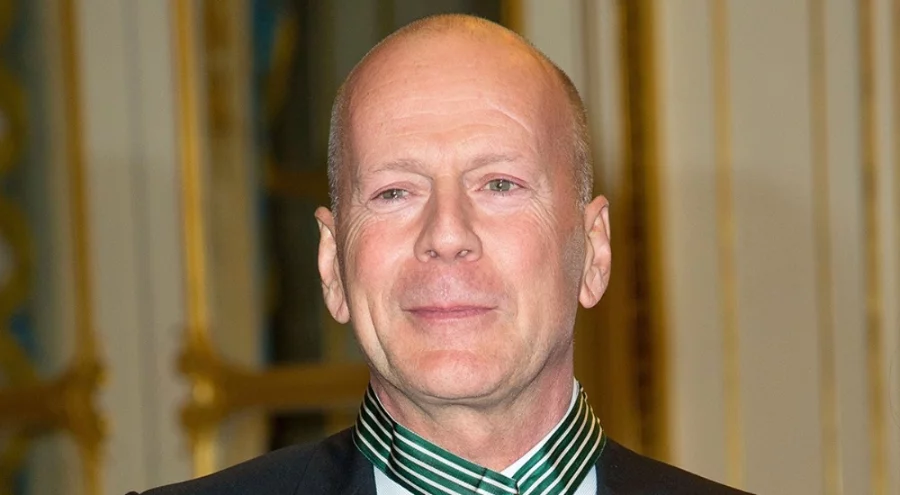 Oyunculuğu bırakan Bruce Willis'ten üzen haber: Hastalığının farkında bile değil!