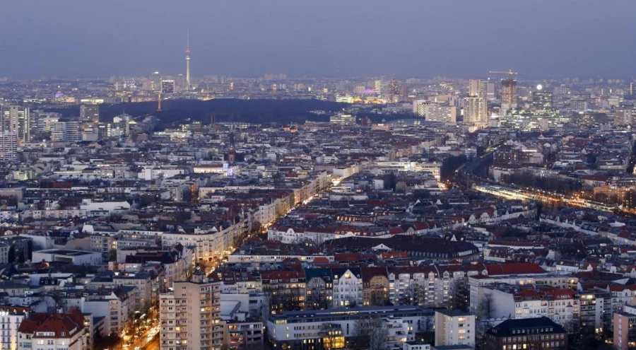 Almanya'nın nüfusu geçen yıl 2020'den beri ilk kez geriledi