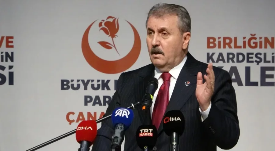 Destici'den partilere idam için 'referandum' çağrısı