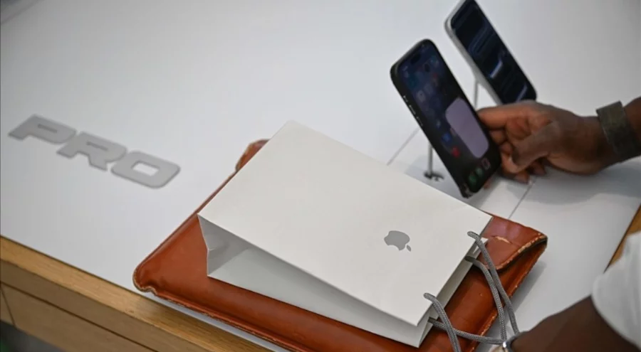 Apple'ın satışları yüzde 16 artarak beklentileri aştı