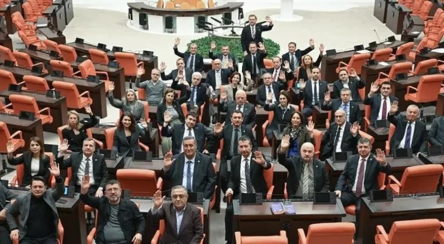 CHP AYM'ye başvurdu: 'Emekli maaşı' düzenlemesi iptal edilecek mi?