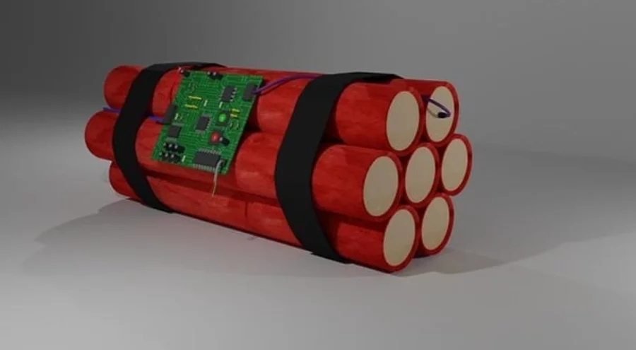 Güney Kıbrıs'ta patlayıcı krizi! 13 kilo TNT tatbikat sırasında kayboldu