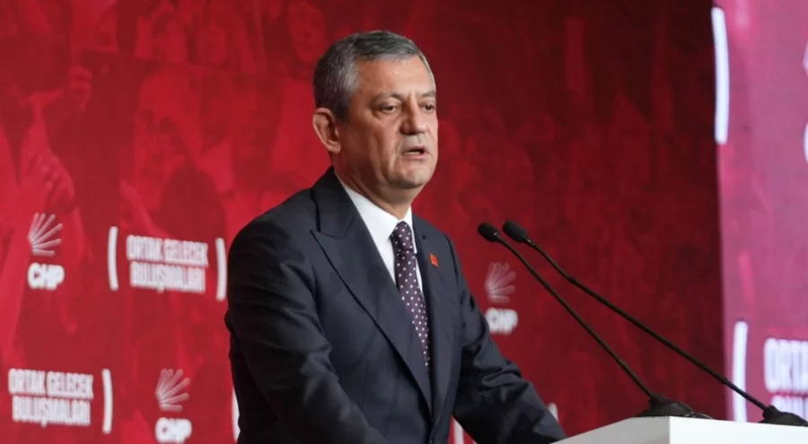 Özgür Özel: Türkiye'deki barış sürecini sekteye uğratmamalı, hızlandırmalıdır