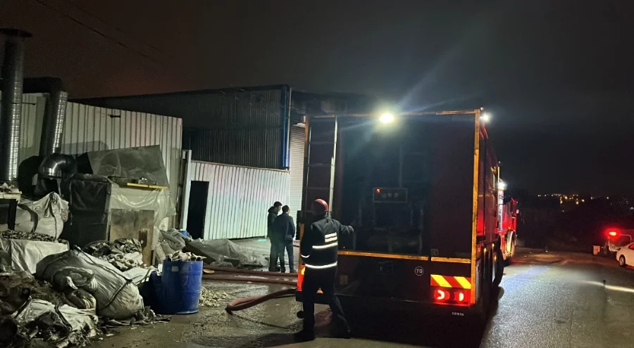 Kocaeli Çayırov'da metal işleme atölyesinde yangın