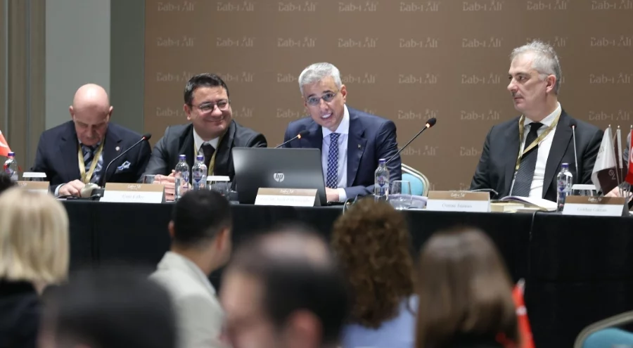 Sağlık Bakanı Memişoğlu: "Geleceğe yön veren bir sağlık sistemini inşa edeceğiz"