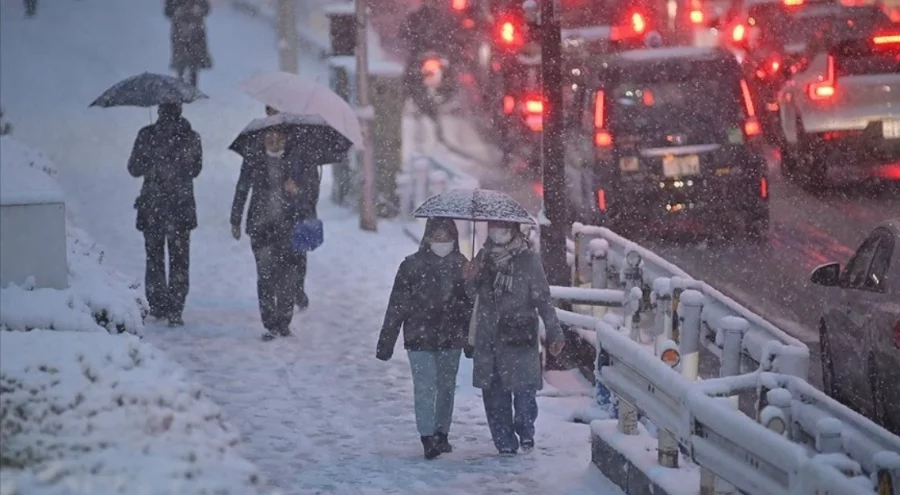 Japonya'da kar yağışı nedeniyle can kaybı 27'ye yükseldi