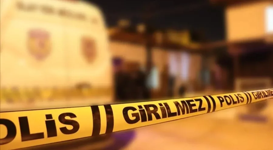 Doktor dehşeti! Önce eşini, sonra kendini bıçakladı