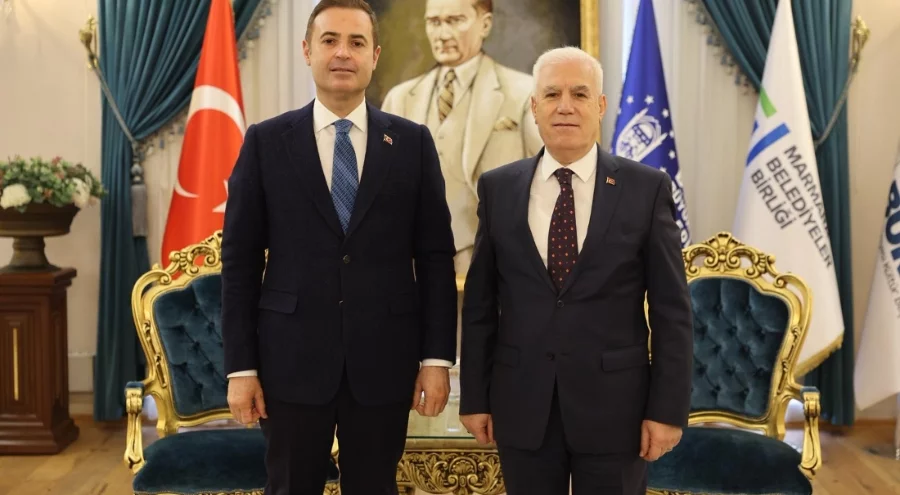 Başkan Bozbey, Balıkesir Belediye Başkanı Ahmet Akın'ı Tarihi Belediye Binası'nda ağırladı