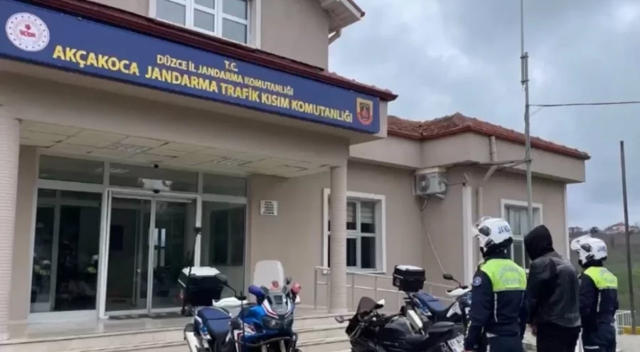 Jandarmadan kaçtığı anları sosyal medyada paylaştı, kısa sürede yakalandı