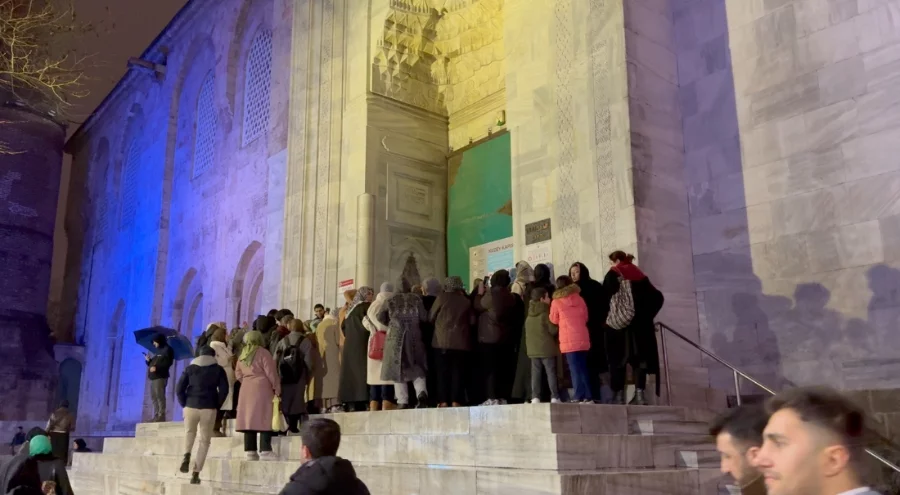 Bursa'da Berat Kandili Ulu Cami'de idrak edildi