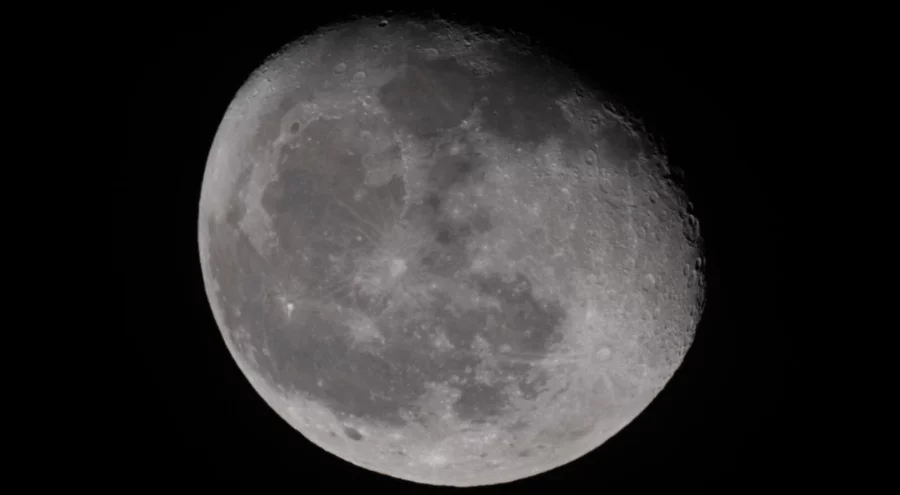 "Artemis II"nin fırlatılmasını erteledi