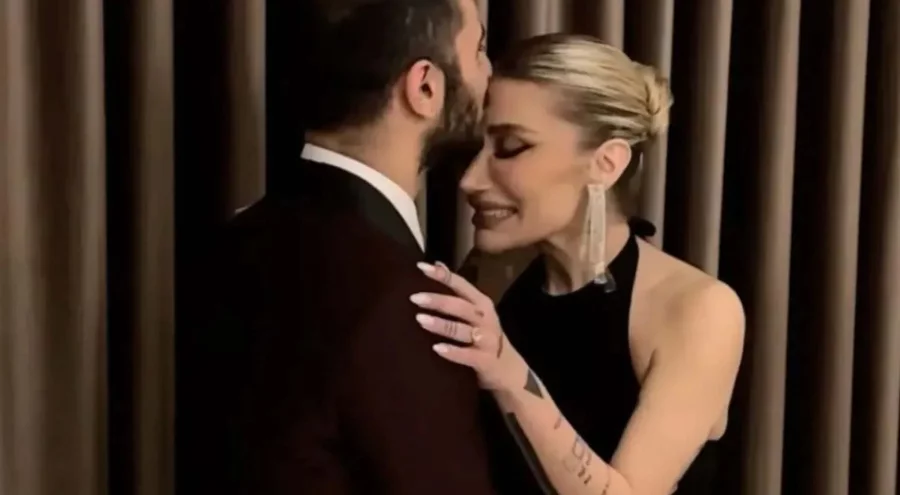 İrem Derici nişanlandı