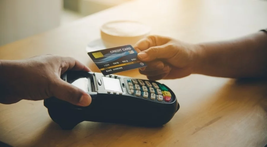 Kredi kartlarında takip oranı son beş yılın zirvesine çıktı