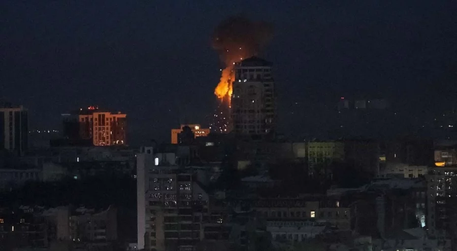 Rusya'dan Ukrayna'ya bombardıman! Volodimir Zelenskiy tepki gösterdi