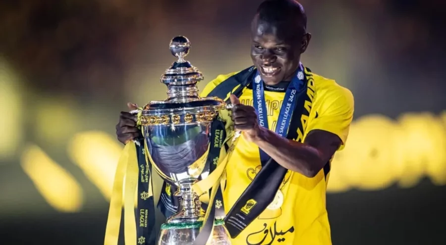 Fenerbahçe'den Kante paylaşımı