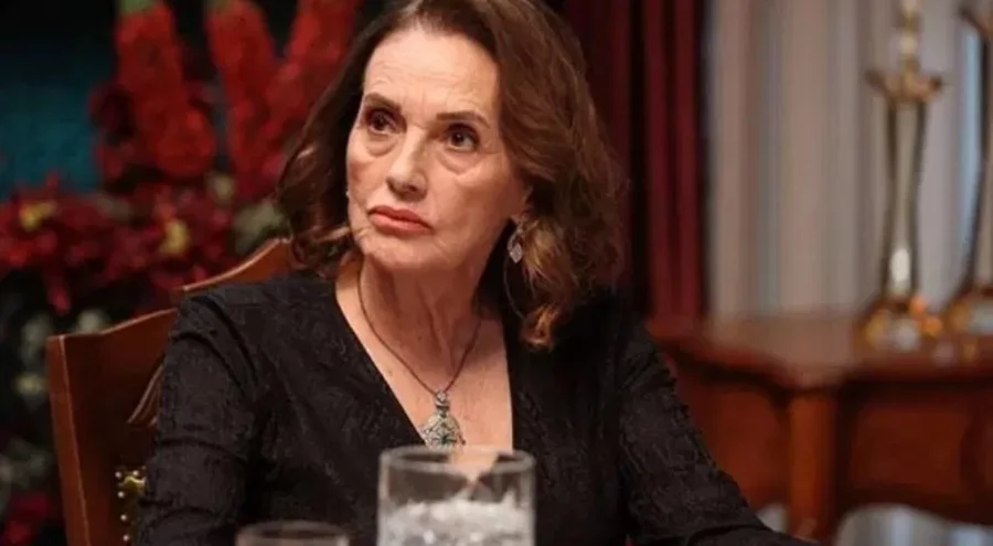 Nur Sürer, Necdet Kökeş'in cenaze töreninde Yeşilçam oyuncularına isyan etti