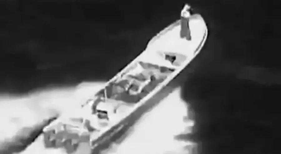 Fransa'dan Karayipler'deki bir gemiye operasyon: 4.25 ton kokaine el kondu