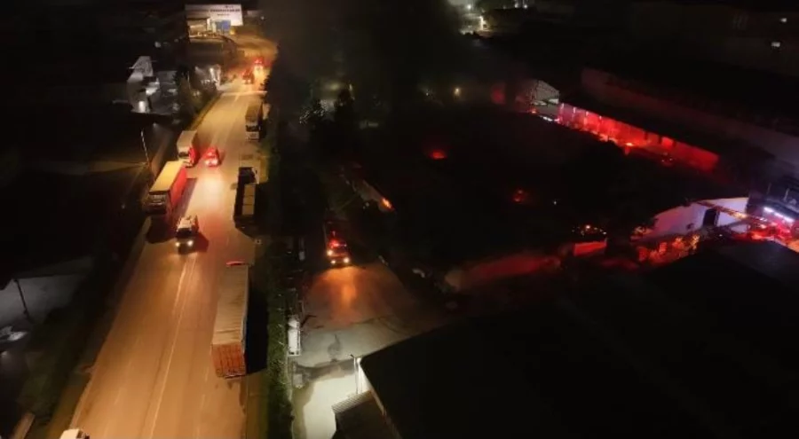 Bursa'da tekstil fabrikasında yangın çıktı!