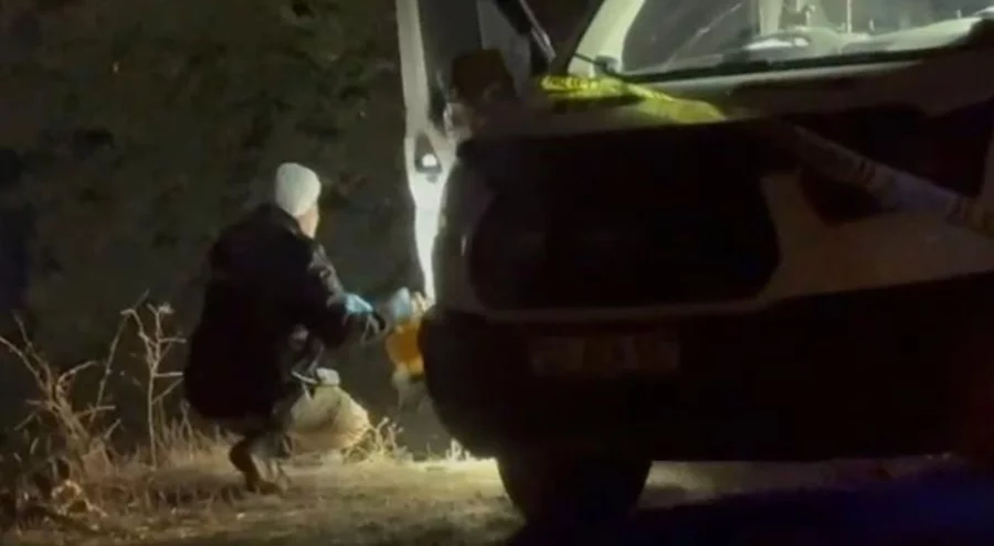 Bir kişi kamyonetin içinde öldürülmüş halde bulundu