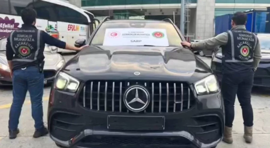Gümrükten usulsüz geçirilen 65 lüks araca el konuldu: Çok sayıda gözaltı