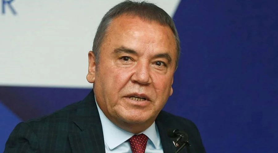 Tutuklu Antalya Büyükşehir Belediye Başkanı Muhittin Böcek'ten sağlığıyla ilgili iddialara yanıt