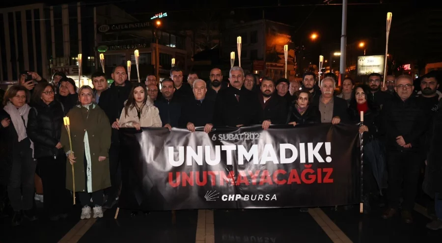 CHP Bursa'dan saat 04.17'de 6 Şubat anması