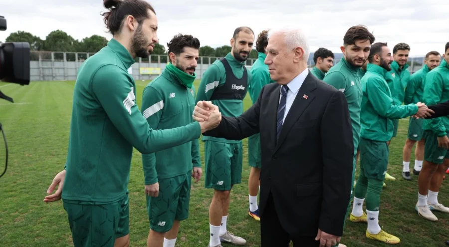 Bursa Büyükşehir Belediyesi'nden Bursaspor'a güçlü destek: Özlüce'ye 3 yeni saha geliyor