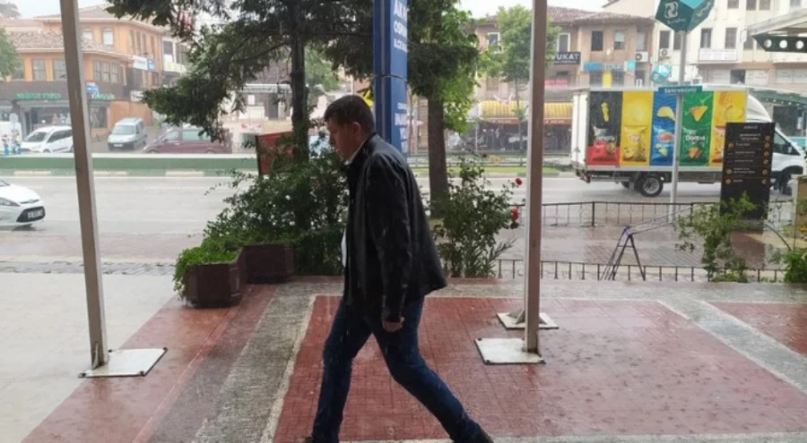 Yurdun bazı bölgeleri için kuvvetli sağanak ve kar uyarısı