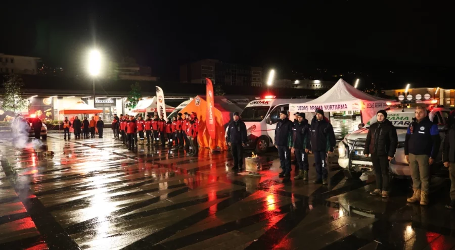 Bursa'da 6 Şubat depremi unutulmadı, Osmangazi'de anma töreni düzenlendi