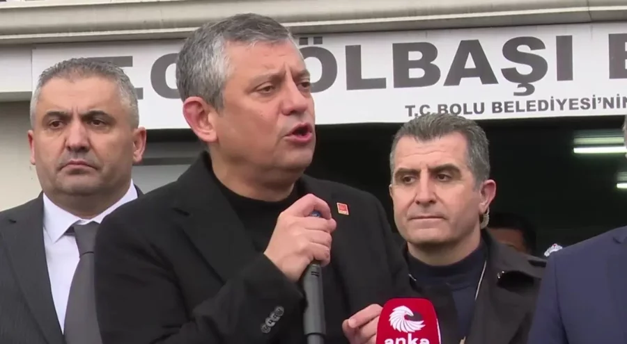 Özgür Özel'den Erdoğan'a 'deprem turisti' yanıtı: 'Allah'tan da korkmuyor sizden de utanmıyor'