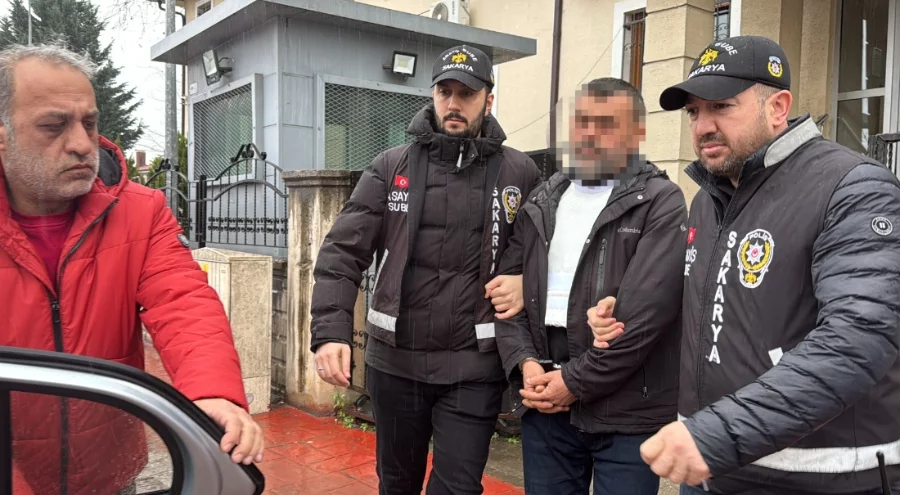 Eşini ve MHP ilçe başkanını öldüren emekli polis adliyeye sevk edildi