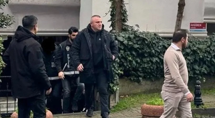 Ekrem İmamoğlu'nun koruması Bektaş Kamburoğlu gözaltına alındı!