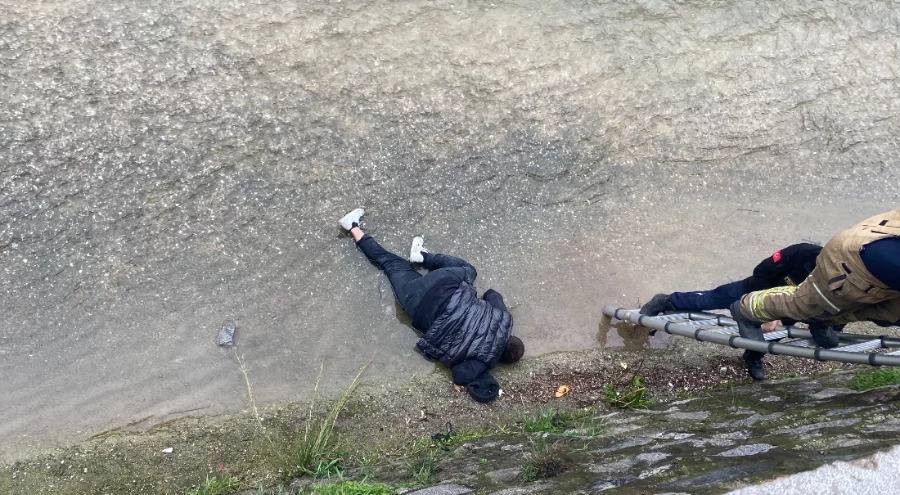 Bursa'da dereye düşen şahıs ölümden döndü!