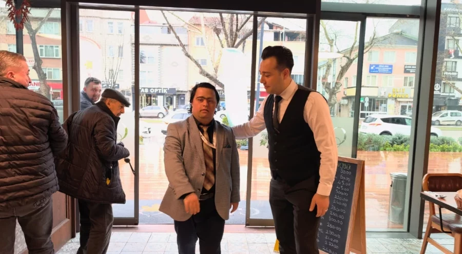 Down sendromlu Can Ahmet Haymana İnegöl Belediyesi'nin gözdesi oldu